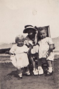 Eleanor with Aubrey on the right, circa 1924