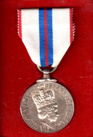 Silver Jubilee Medal The Queen Elizabeth II Silver Jubilee Medal was a commemorative medal created in 1977 to mark the 25th anniversary of the accession to the throne of Queen Elizabeth II.  30,000 of these medals were distributed around the UK, mainly to members of the armed forces and civilian services, although a number were also handed out to other upstanding figures of UK society.